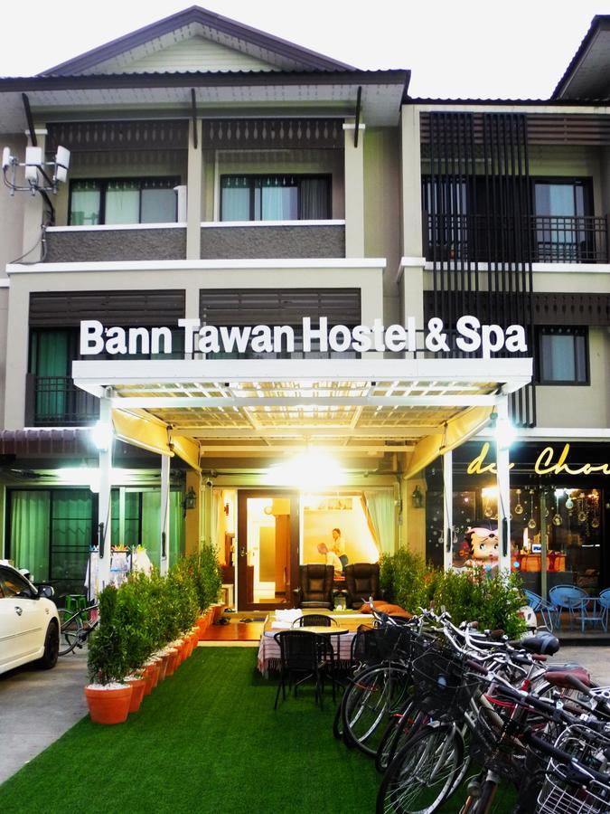 تْشينيغْرايْ Bann Tawan Hostel & Spa المظهر الخارجي الصورة